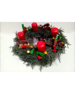 Adventskranz mit Spielmaterial