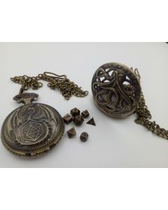 Metallwürfelset in Metalldose