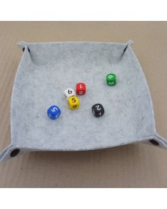 Dicetray felt